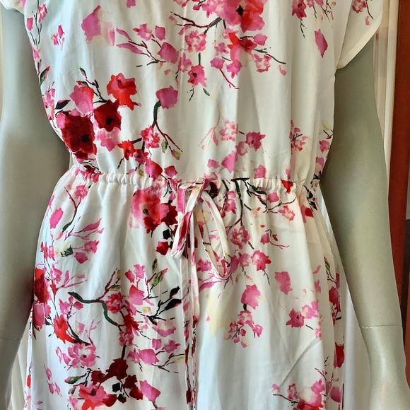Magnolia Boutique Lined Sundress Cinched Waist V-Neck Rose Pattern NWT Small - Picture 3 of 10